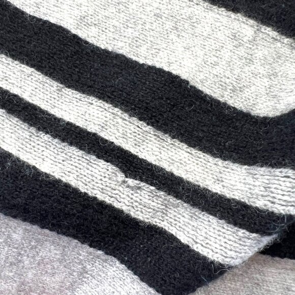 Charter Club Luxury Cashmere Black Poncho With Gray Stripes One Size - Picture 7 of 10